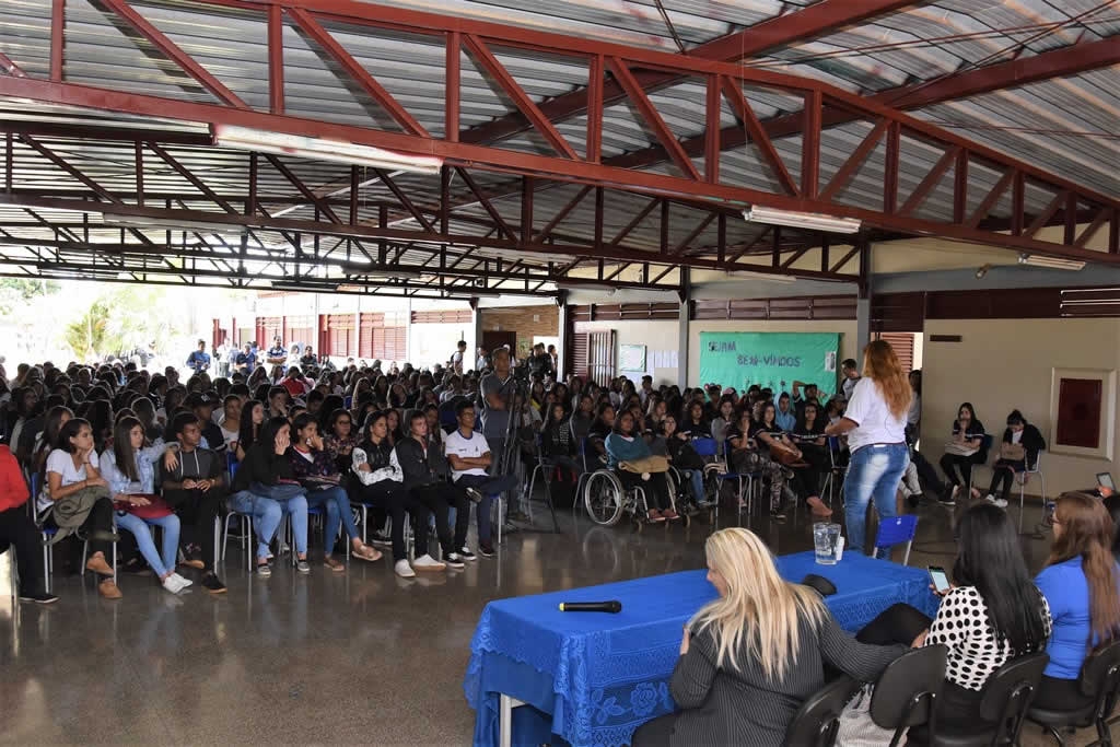 2018.05.11_Palestra Assedio nas escolas CEM 417 de Santa Maria_fotos Joelma Bomfim (14)